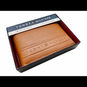 Tommy Hilfiger Men’s Wallet
